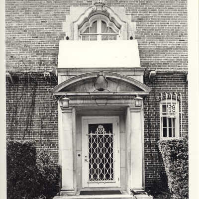 Thornedale Manor