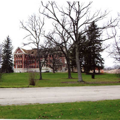 Barat College