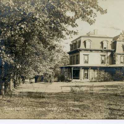 Deerpath Inn