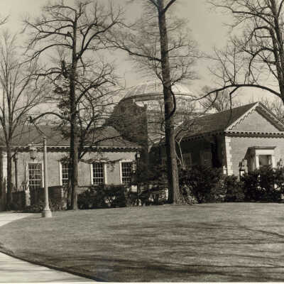 Lake Forest Library
