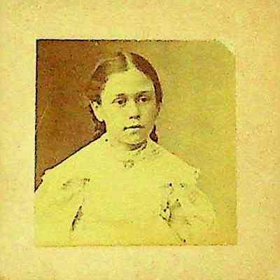 Unidentified photo