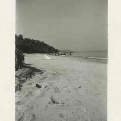 Photograph of the Lake Bluff Beach