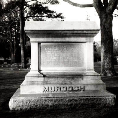 Lake Forest Cemetery
