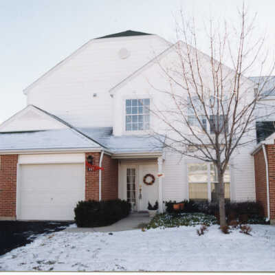 105 Meadow Brook Lane, Lake Bluff
