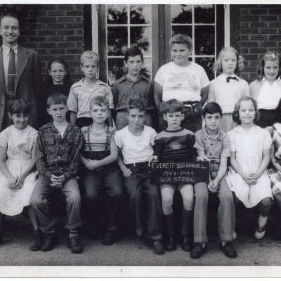 Everett School class photo