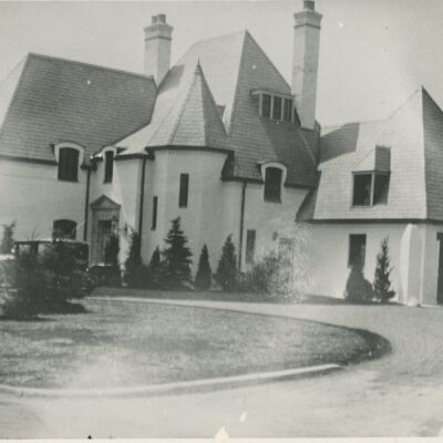 380 N. Chiltern Drive