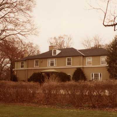 7 N Green Bay Rd.