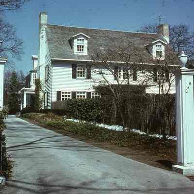 550 E. Deerpath