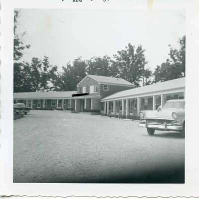 Shore Line Motel