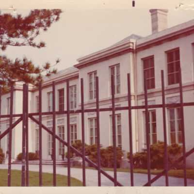 275 Sussex Ln.