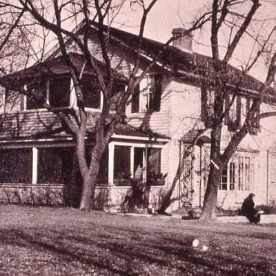 194 East Illinois Road