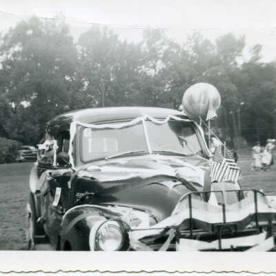 Greene's Midwest Store and Market delivery van