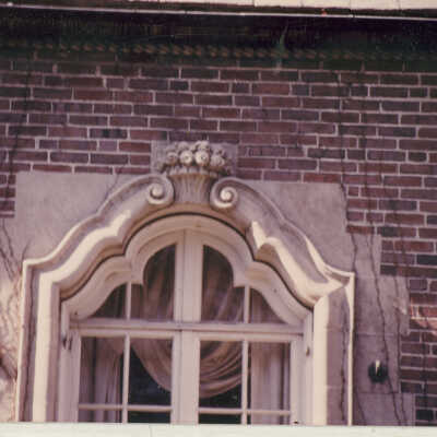 Thornedale Manor