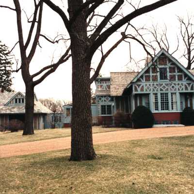 275 Mayflower Road