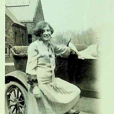 Unidentified photo