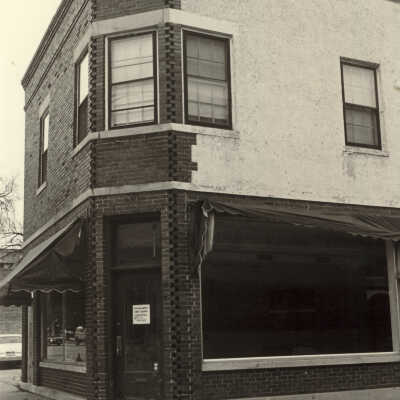 250 East Deerpath