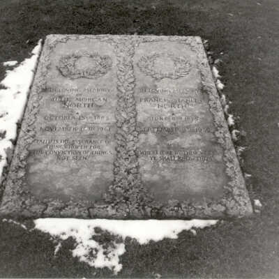 Lake Forest Cemetery