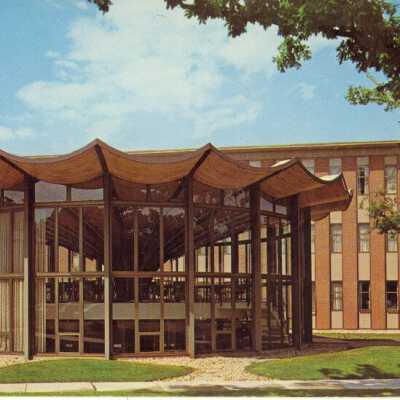 Freeman Memorial Science Library: Lake Forest College