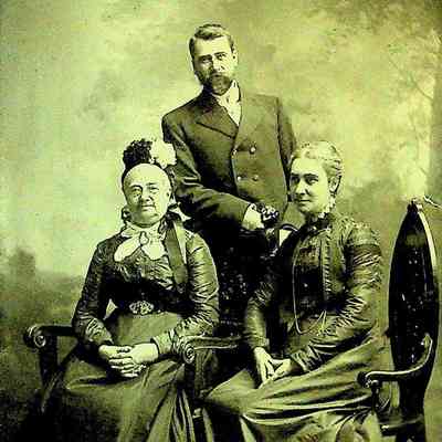 Unidentified photo