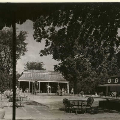 Knollwood Club pool