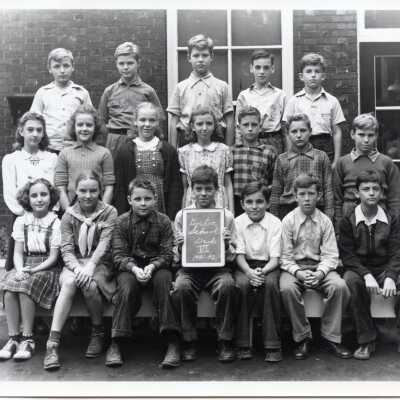 Gorton School 6th grade 1941