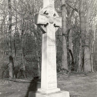 Lake Forest Cemetery