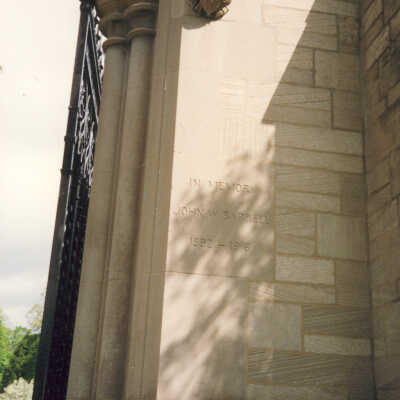 Lake Forest Cemetery