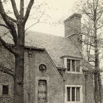 10 West Deerpath