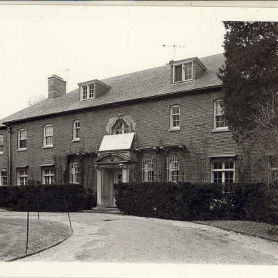 Thornedale Manor
