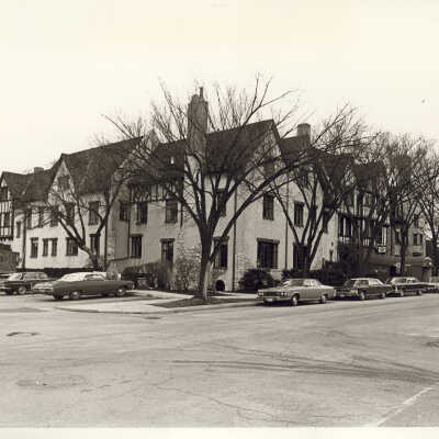 Deerpath Inn