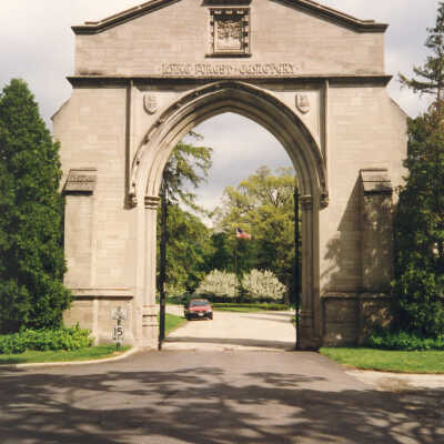 Lake Forest Cemetery