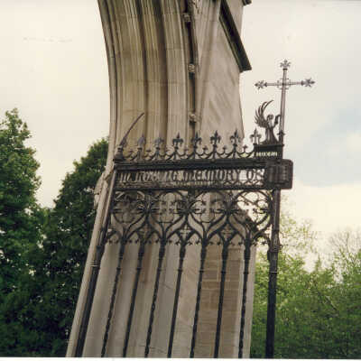 Lake Forest Cemetery