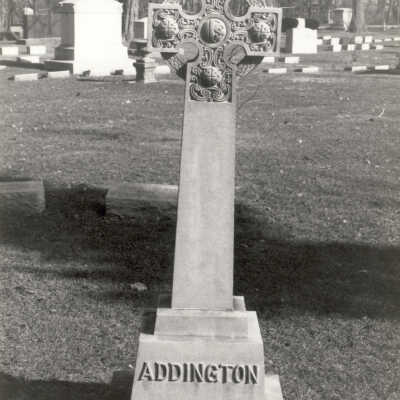 Lake Forest Cemetery