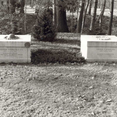 Lake Forest Cemetery