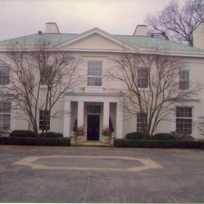 Duncan and Sarah Hodges Residence