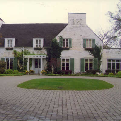 James and Betsy Getz Residence
