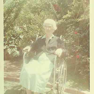 Unidentified photo