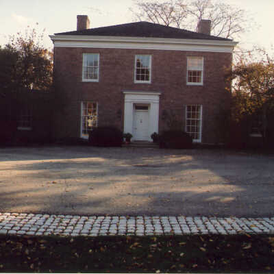 William and Sally Searle Residence