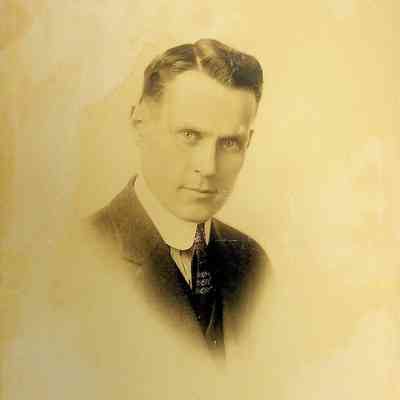 Unidentified photo