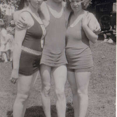 Harriet and Gunnar Swalgren with cousin Ingeborg