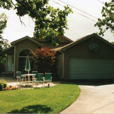 320 Waukegan, Lake Bluff