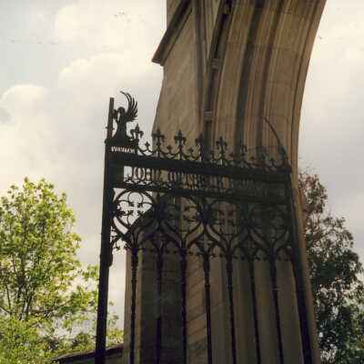 Lake Forest Cemetery
