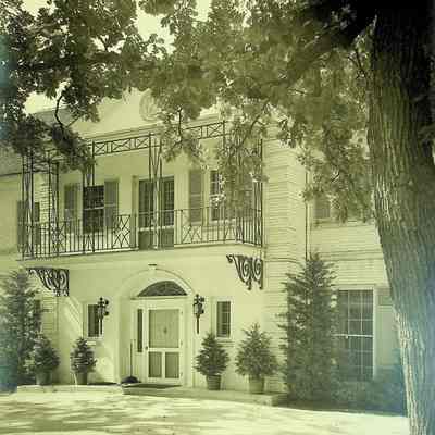 Macfarlane House Exterior