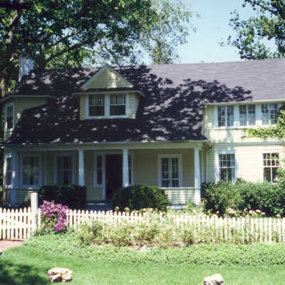 Owned by David B. Jones for servant's quarters