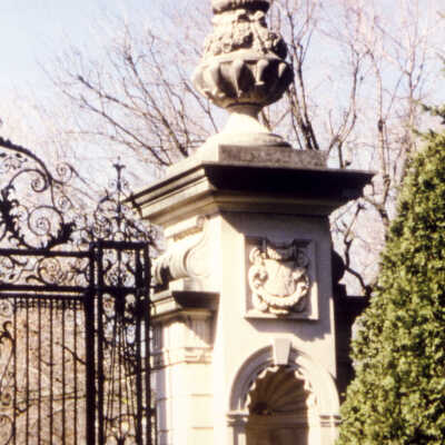 Schweppe estate