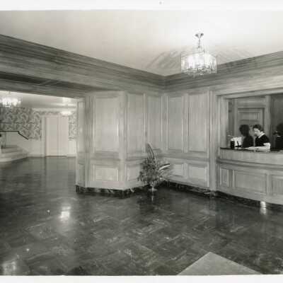 Lake Forest Hospital interior