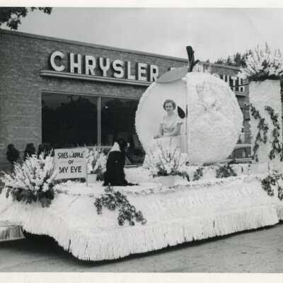 Jahnke Float 1950