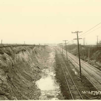 Skokie Valley Line view west from Green Bay Road