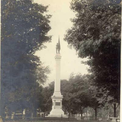 Civil War Memorial in Waukegan