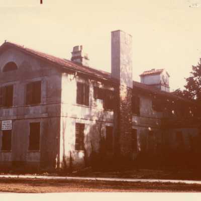 595 Circle Ln.
